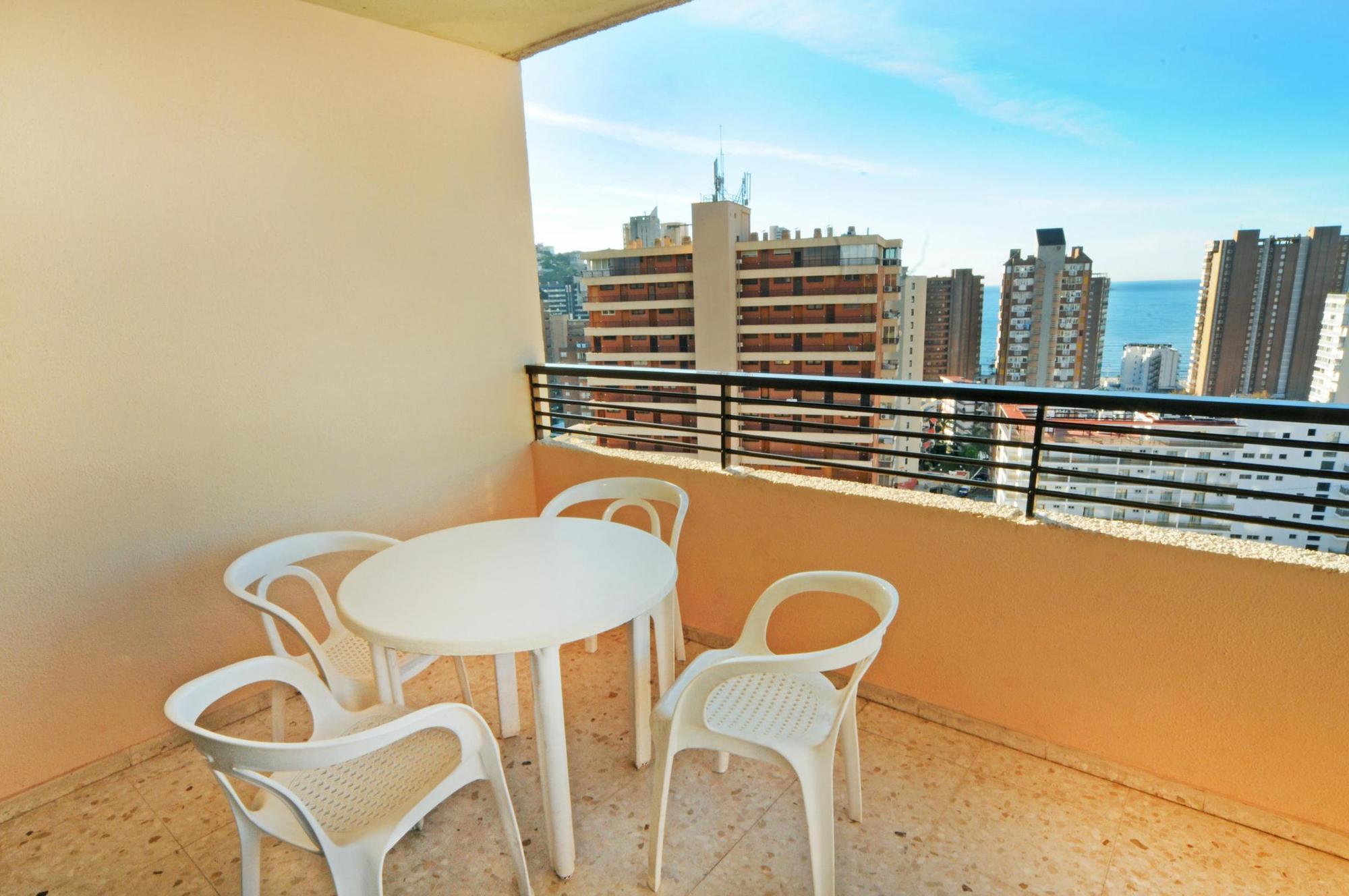 Halley Hotel & Apartments Affiliated By Melia Benidorm Ngoại thất bức ảnh