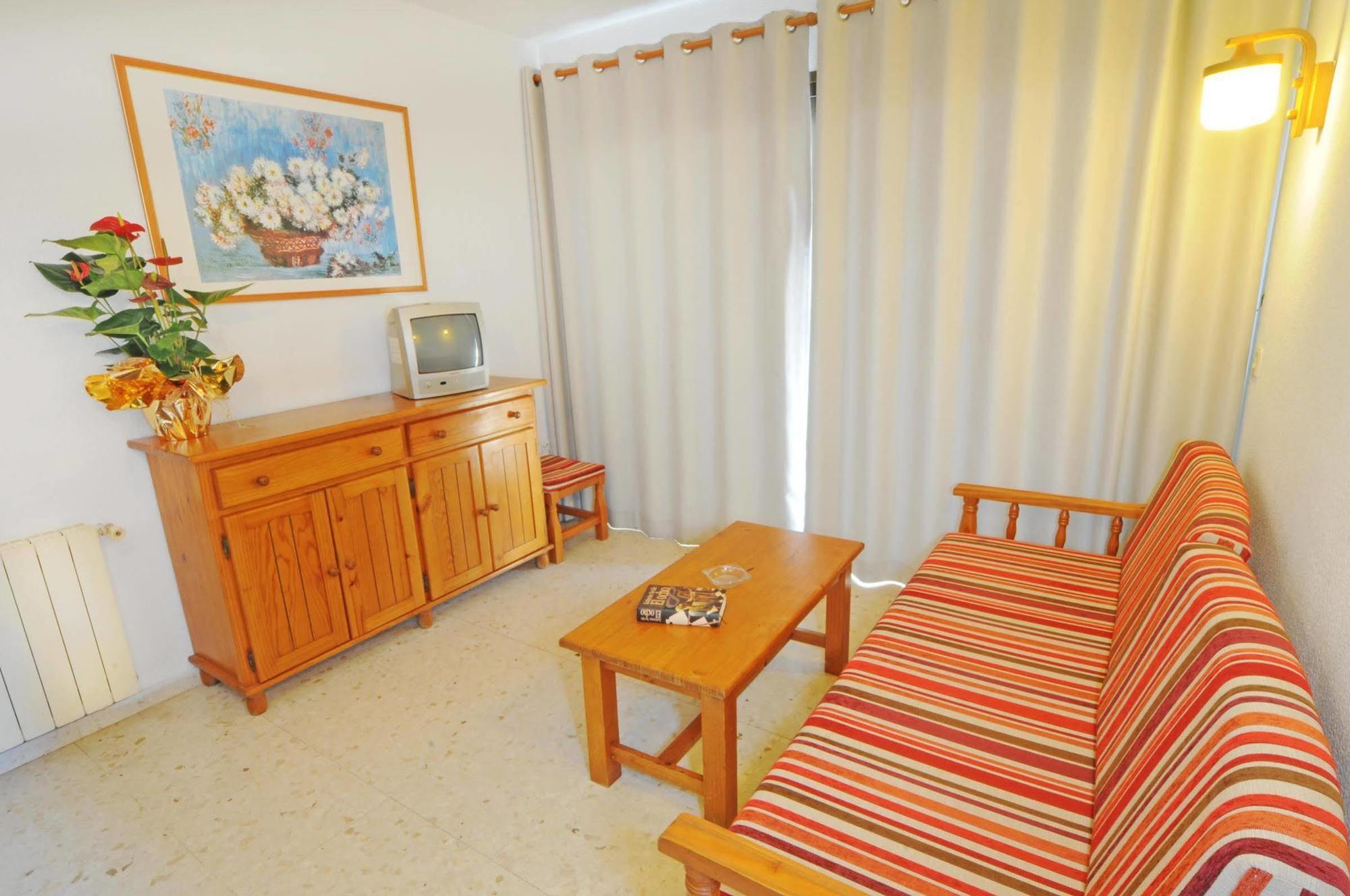 Halley Hotel & Apartments Affiliated By Melia Benidorm Ngoại thất bức ảnh